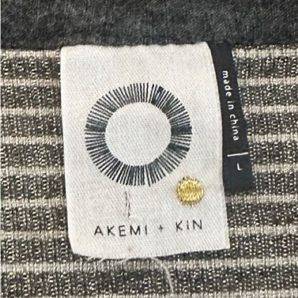 Anthropologie- {Akemi + Kin} Alunda Lurex Grey and White Striped Top, Size Large - Picture 3 of 10